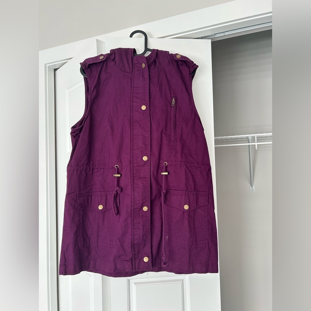 🧡5/$25🧡Women's Purple Sleeveless Vest